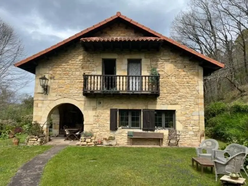 venta Chalet en La Busta, Cantabria (DEE-6902/3144)- Globaliza