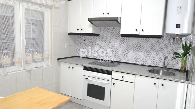 Piso en Alquiler en La Calzada Gijón 70m² 2 Habitaciones