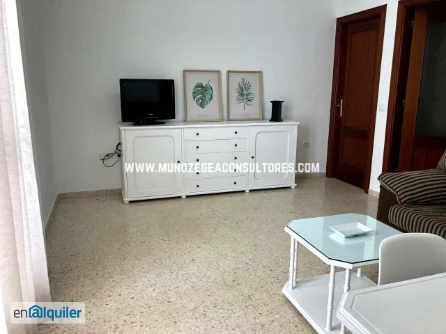 Piso en alquiler en Lucena de 75 m2