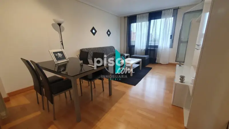 Apartamento en alquiler en Calle del Río Segura