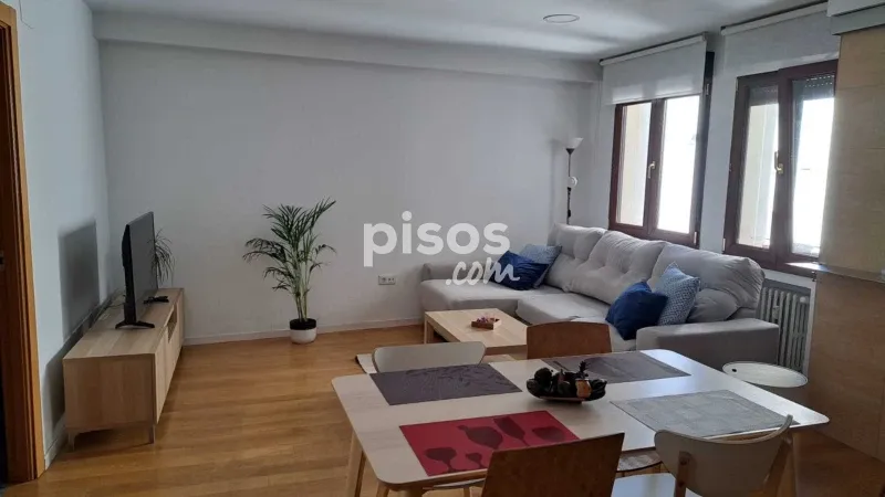 Apartamento en alquiler en Calle de Foncalada, 13