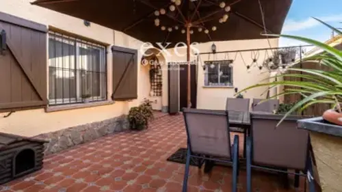 Casa en venta en Sant Oleguer