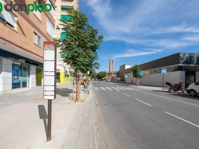 venta Local Comercial en Granada, Granada Provincia (CKA-YSAHIPICA)- Globaliza