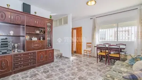 Casa pareada en venta en Iznalloz