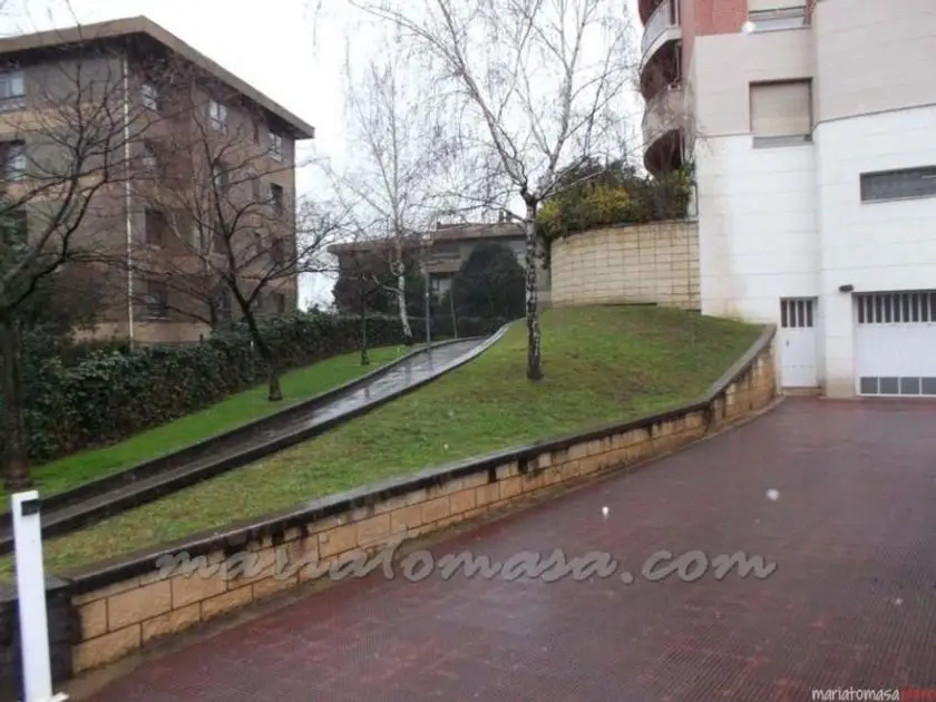 venta Garaje en Elexalde (Leioa), Vizcaya (EFC-Marian 503230 638 M)- Globaliza