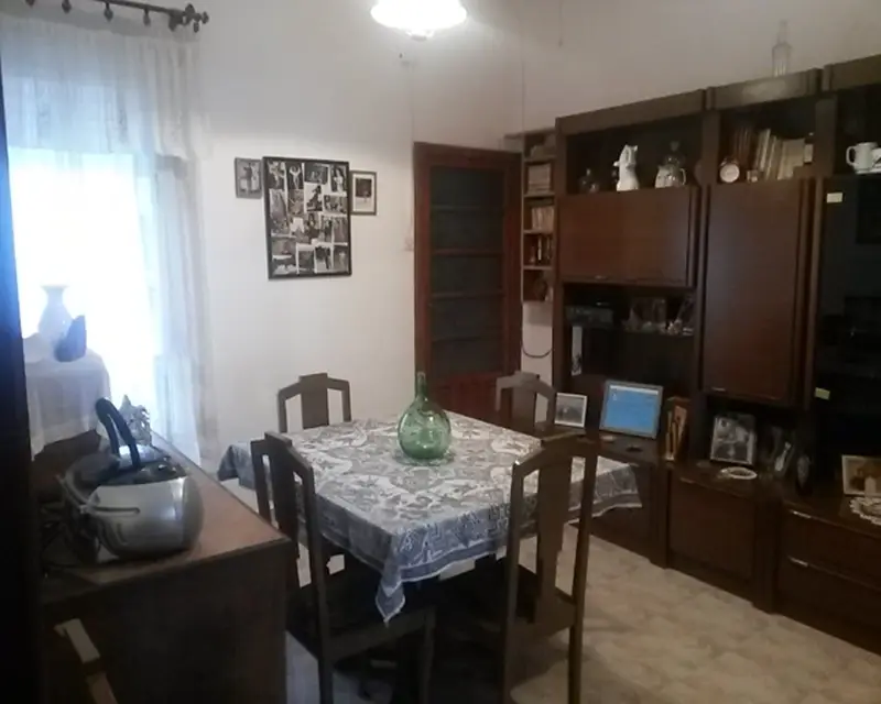 Casa Unifamiliar 254m2 4 Habitaciones 3 Baños Albacete