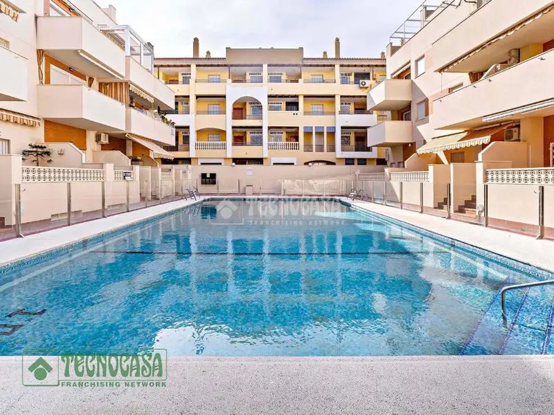 Piso en Venta Roquetas de Mar 119m2 3 Dorm 2 Baños
