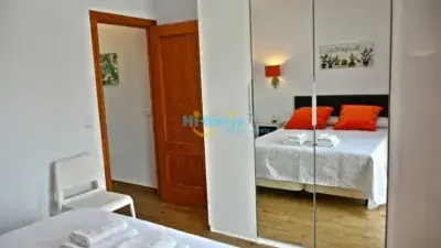 Apartamento en Nerja con Terraza Piscina Wifi y Parking Cerca de la Playa