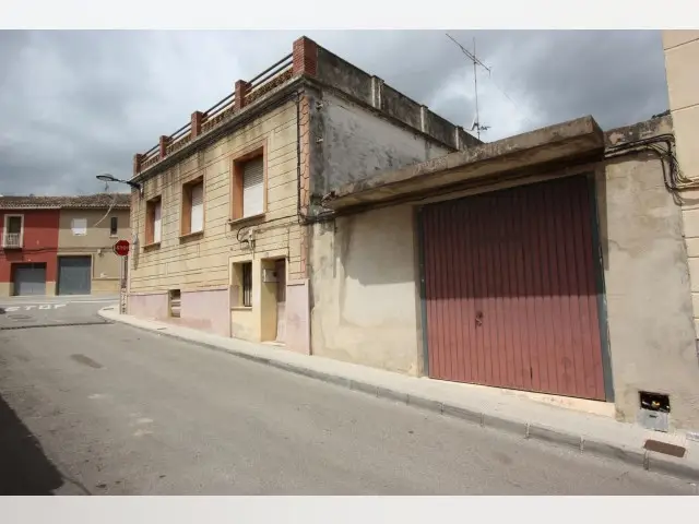 Adosado de 7 Dormitorios en venta Sagra, España