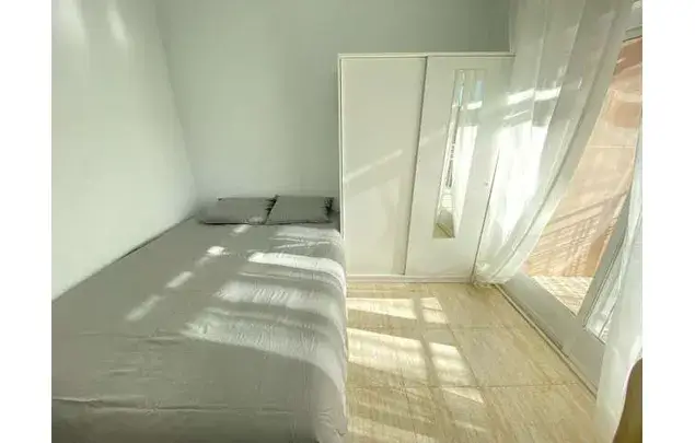 Habitaci
ón Privada para Estudiantes y J

óvenes en Villaverde Bajo Madrid
