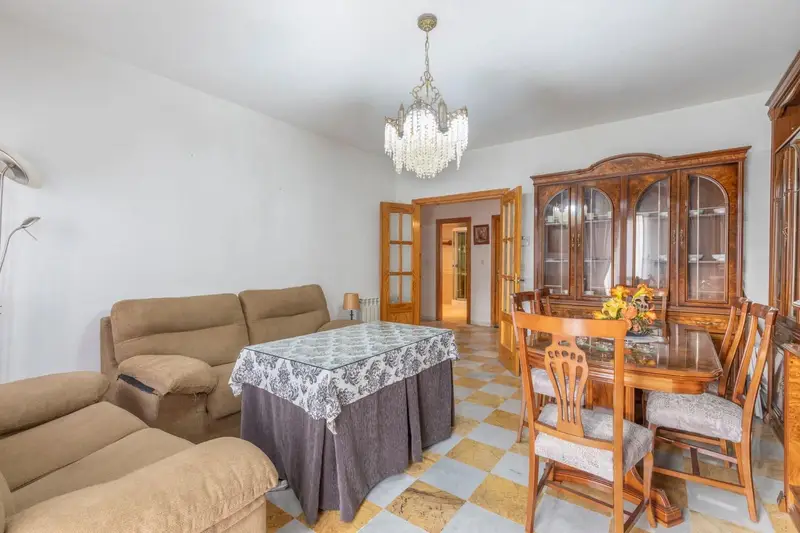 Casa en venta en Otura 232m2 4 dormitorios 2 baños