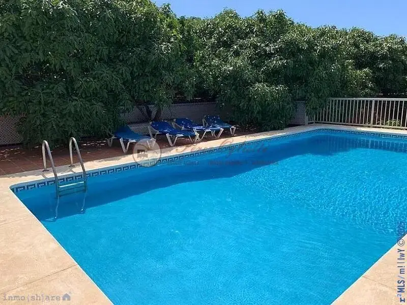 Finca Rústica con Casa 3 Dormitorios y Piscina en Almayate Alto