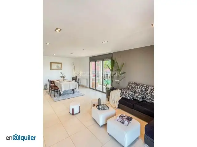 Alquiler Villa Lujo Sitges Canyelles Piscina Garaje Vistas Mar