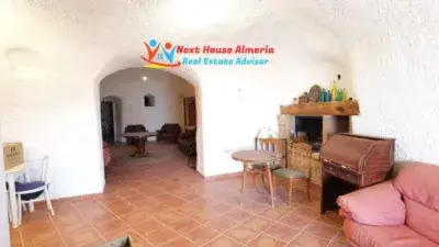 Casa Cueva en Cuevas del Almanzora: Tradición y Modernidad