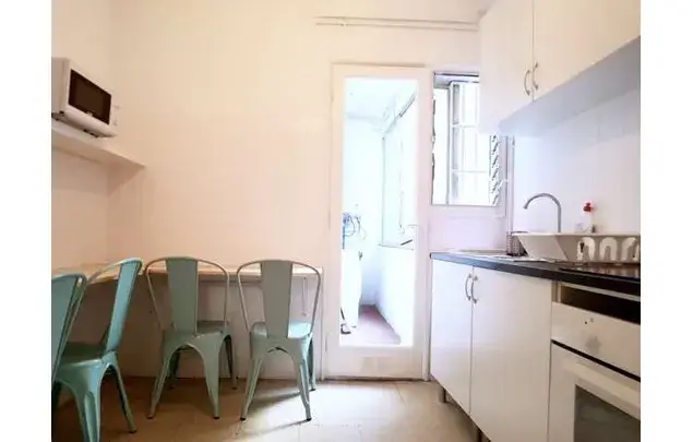 Habitaciones Amuebladas en Barri G	tic, Barcelona