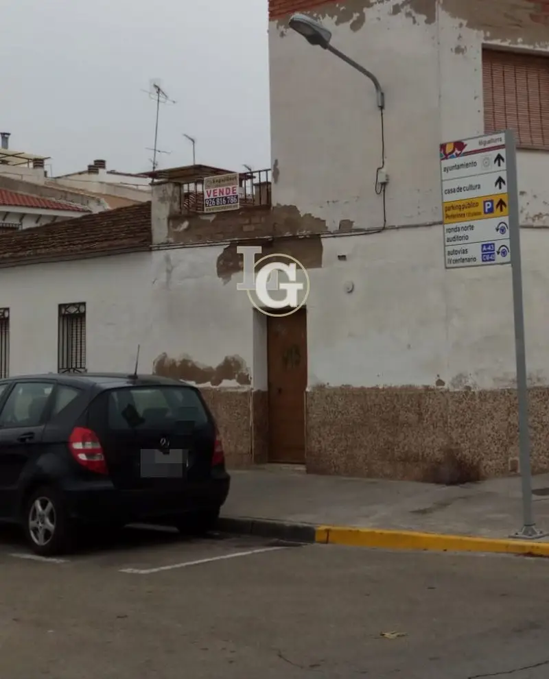 Venta Casa Rural 4 Habitaciones Miguelturra 203m2