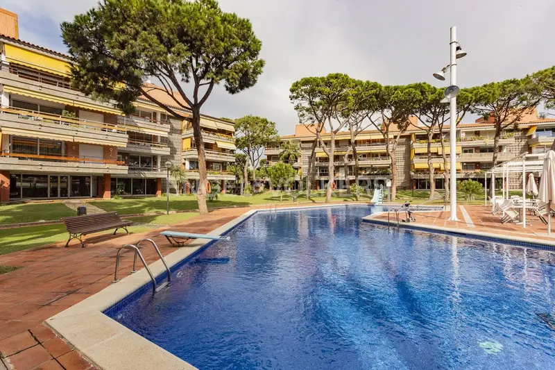 Apartamento en Gavà Mar con Vistas al Mar y Licencia Turística