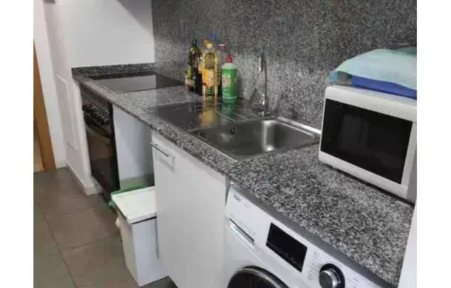 Habitacion Amueblada en Piso Compartido en Barcelona
