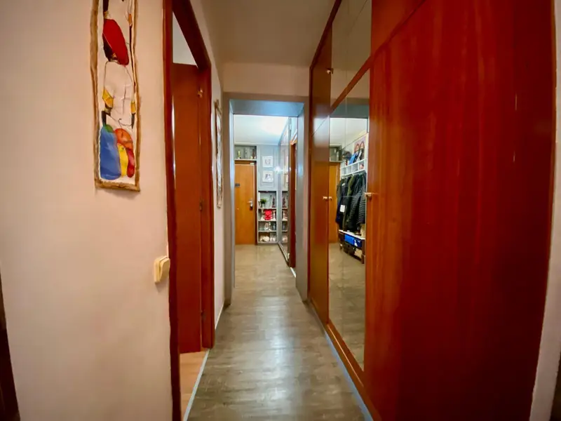 Piso en venta en Barcelona 100m2 3 habitaciones balcon ascensor