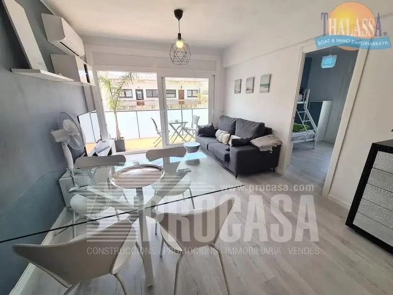 Apartamento 3 habitaciones Empuriabrava cerca playa reformado