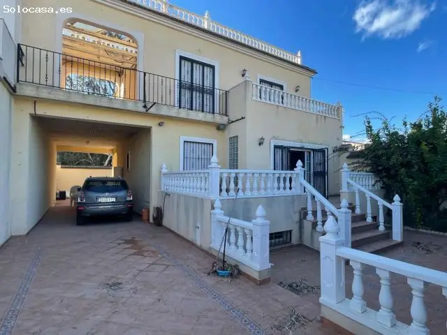 Villa de Lujo en Venta 4 Dormitorios Piscina Privada