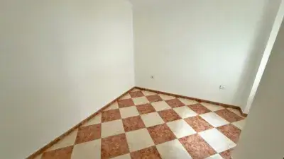 Piso en venta en Cabra 94m2 3 habitaciones