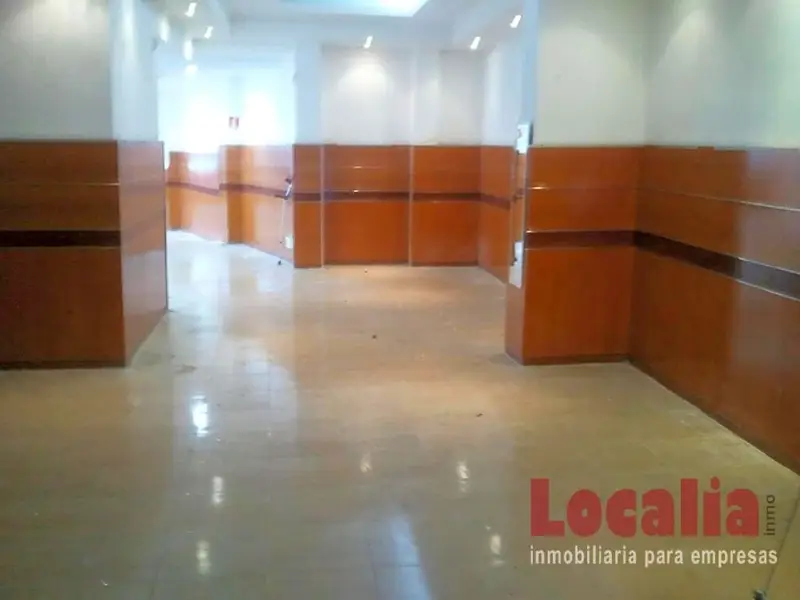 Venta Local Comercial Santander Calle Cervantes 175m2
