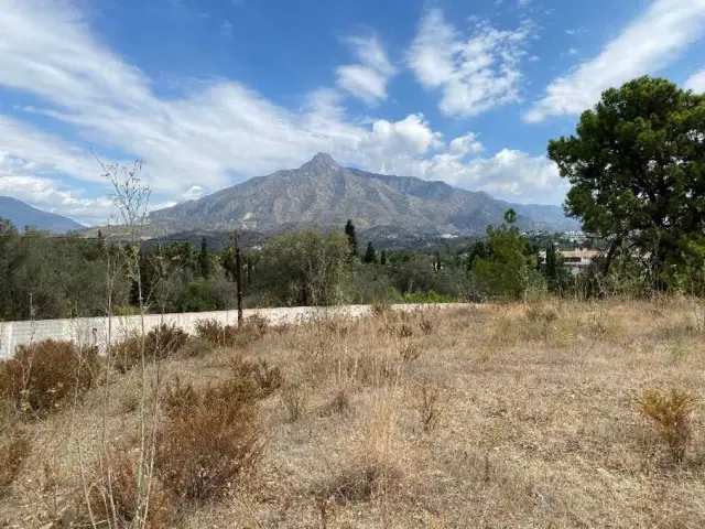 Terreno en venta Puerto Banus, España