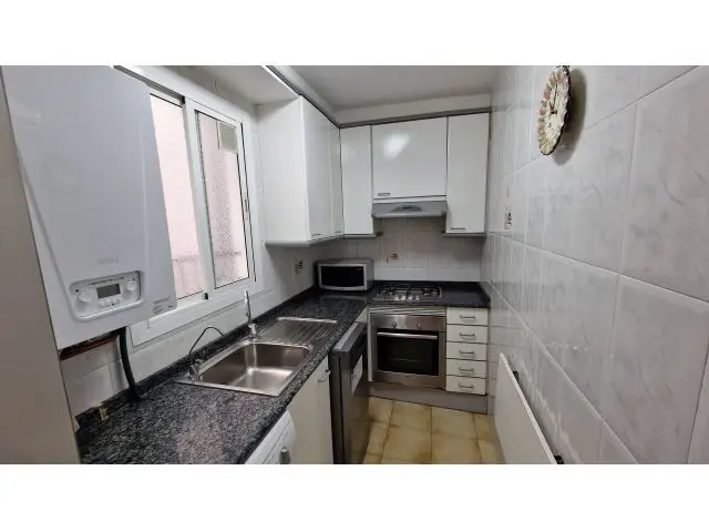 Piso en Venta en Hospitalet de Llobregat 3 Habitaciones