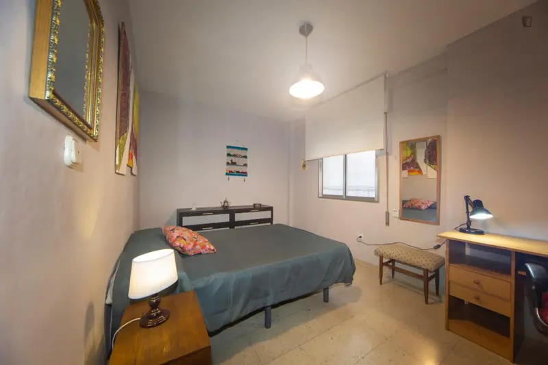 Habitación doble en un piso de 3 habitaciones