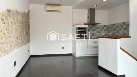 Casa con Local Comercial en Centro