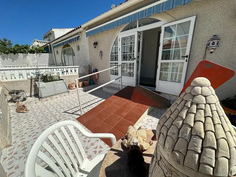 Bungalow 2 Dormitorios Torrevieja La Siesta