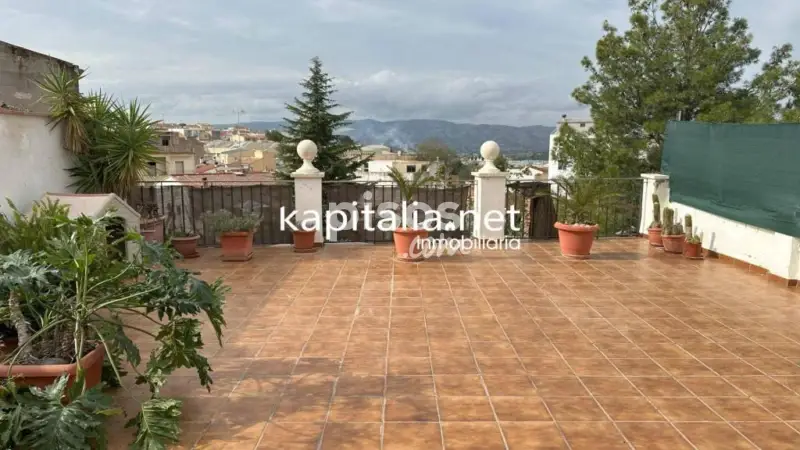Gran Casa en Agullent con 600m2 y Garaje de 300m2