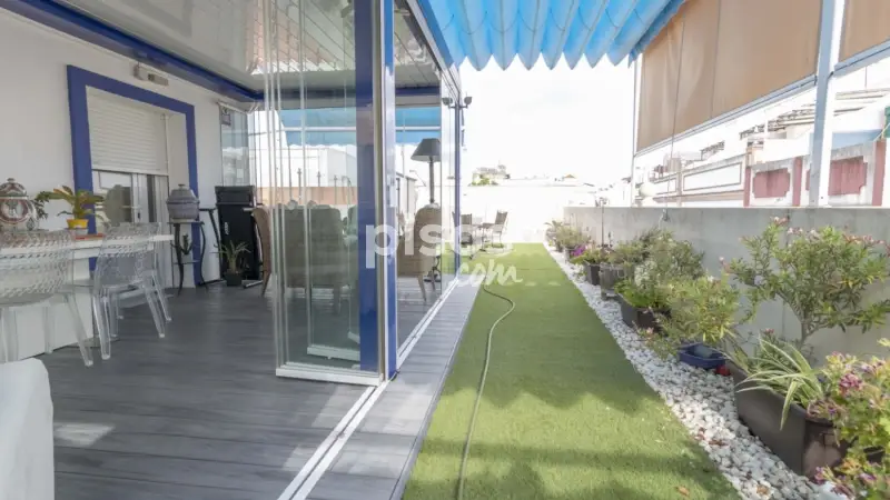 Atico en venta Sanlúcar la Mayor 88m2 terraza 2 habitaciones