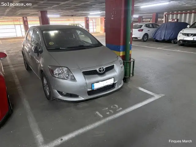 Plaza Parking Coche Mediano Sentmenat