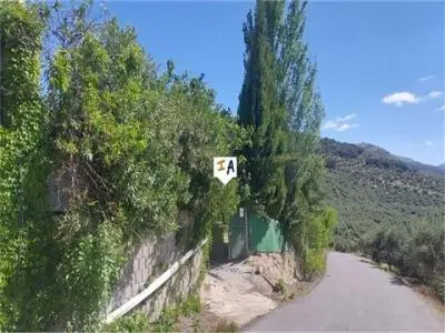 Cortijo con Vistas Panorámicas en Puerto Blanco, Jaén
