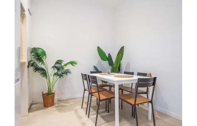 Alquiler Habitaciones Barcelona 149m2 Piso Amueblado