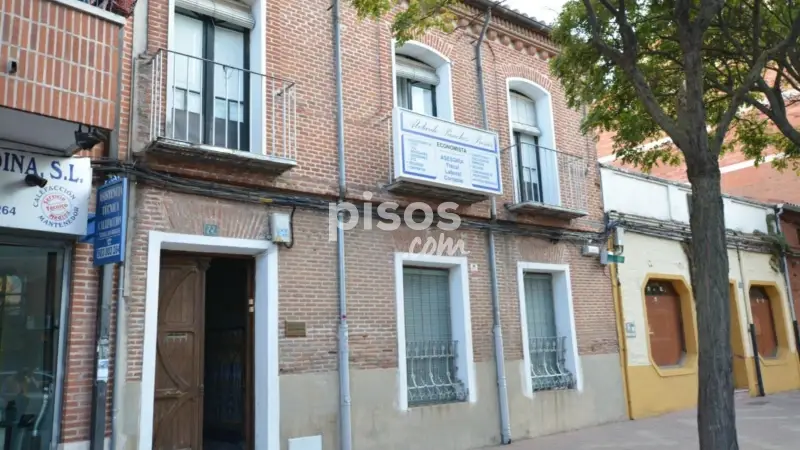 Casa en venta en Avenida de Portugal, cerca de Calle de Nueva del Amparo