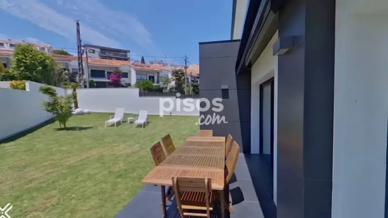 Chalet en Alquiler San Vicente Playa Lujo 3 Plantas Jardin Barbacoa