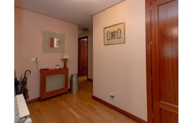 Rent a room of 100 m² in Madrid