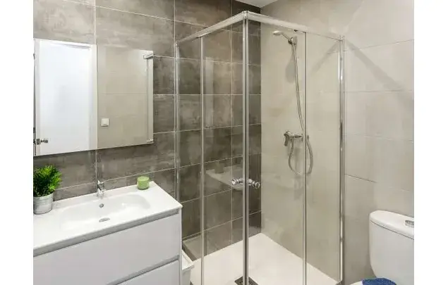 Alquiler de Habitacion en LHospitalet de Llobregat