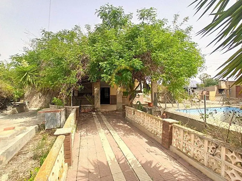 Venta Casa Rural con Piscina en La Pedrera