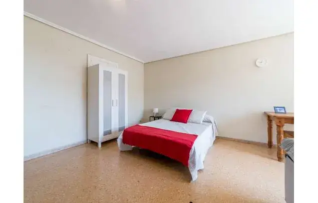 Alquiler Habitaciones Valencia 5 Dormitorios Cerca Playa Malvarrosa