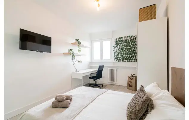 Habitaci
ón 240m
² Madrid Alquiler