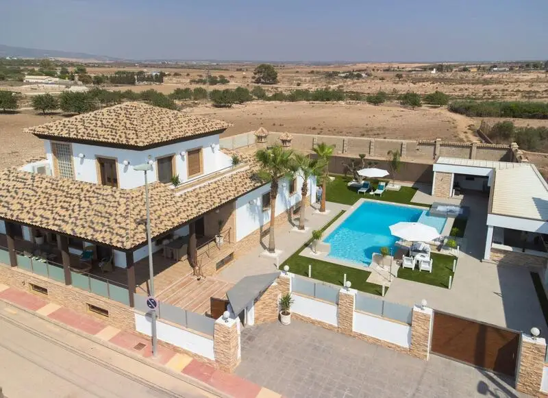 Villa de Lujo 4 Dormitorios Murcia