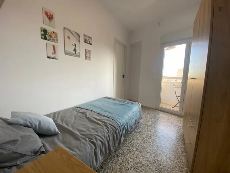 Habitacion Individual con Balc	ón cerca Universidad Valencia