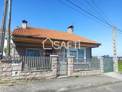 Casa Chalet en Venta Aguiño Ribeira 229m2
