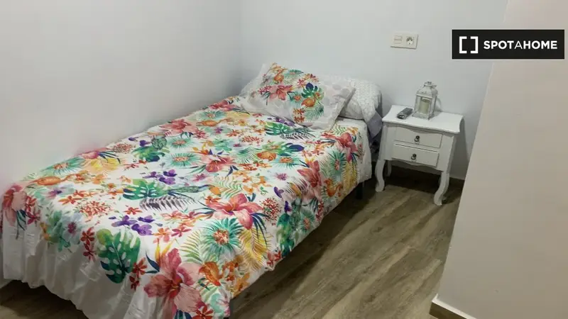Habitacion en piso compartido Murcia