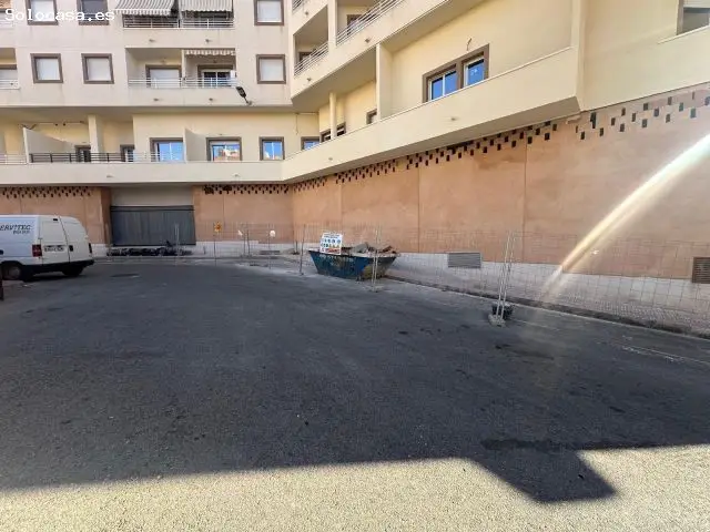 Locales Comerciales en Centro Torrevieja 200m2 230m2 255m2