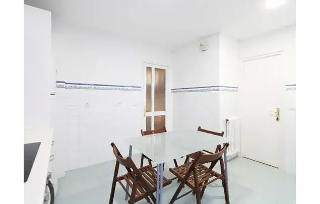 Alquiler de habitaciones en piso de 160m² en Madrid